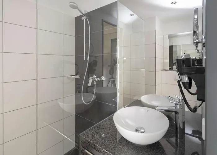 Western Mannheim Отель